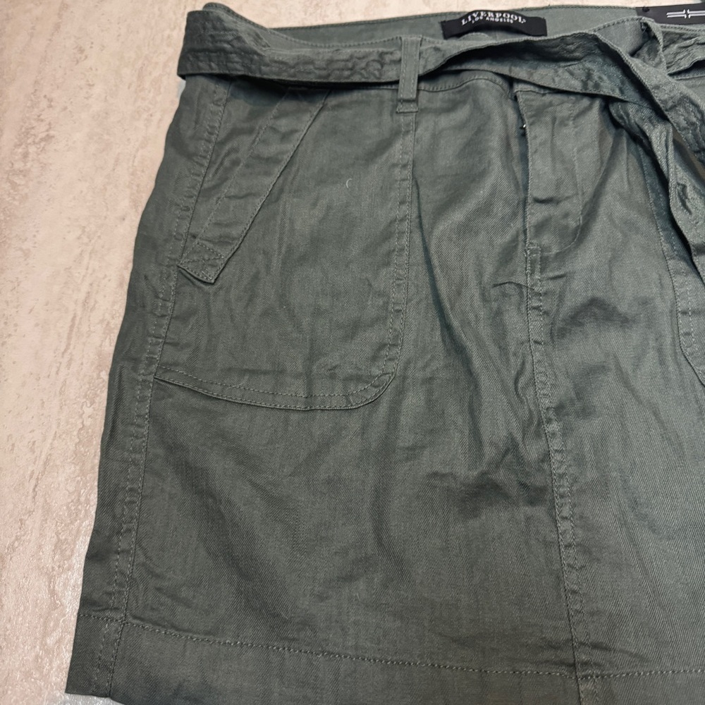 Liverpool skirt Lorena tie front skirt fennel olive green size 12P NWT - Picture 4 of 10